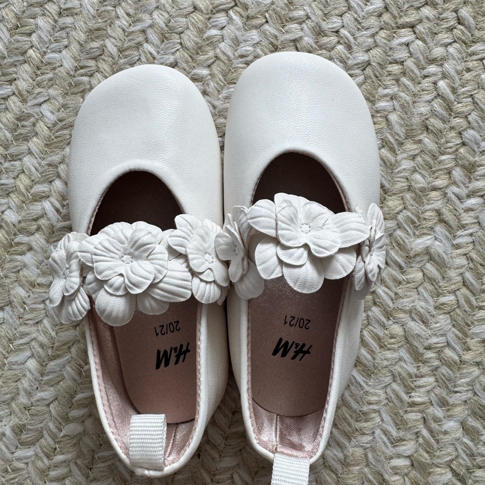 H&M Kids Cream Floral Dress Shoes